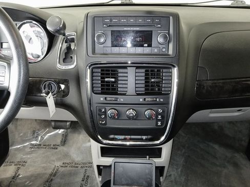 Used 2013 Dodge Grand Caravan American Value Package image 18
