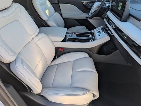 New 2026 Lincoln Aviator Reserve w/ Luxury Package image 25