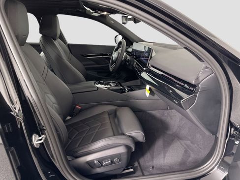 Certified 2026 BMW 530i w/ M Sport Package image 26