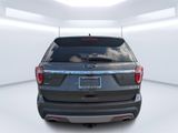 Used 2017 Ford Explorer XLT image 4