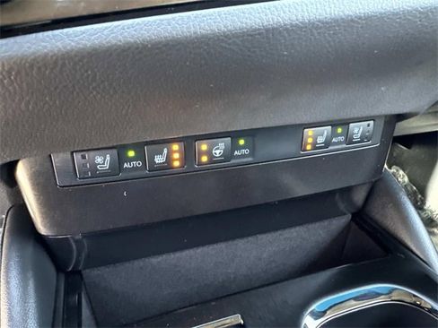 Certified 2023 Lexus ES 250 w/ Premium Package image 28