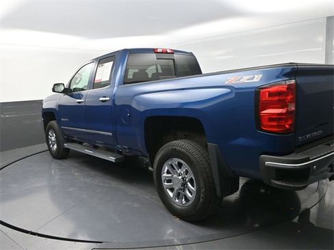 Used 2016 Chevrolet Silverado 2500 LTZ w/ LTZ Plus Package image 5