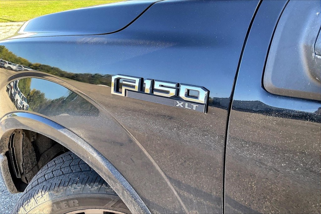 Used 2016 Ford F150 XLT w/ Equipment Group 302A Luxury AWD/4WD image 6