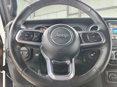 Used 2021 Jeep Wrangler Unlimited Sahara w/ Cold Weather Group AWD/4WD image 23