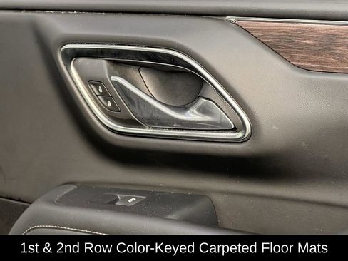 Used 2024 Chevrolet Suburban LT image 33