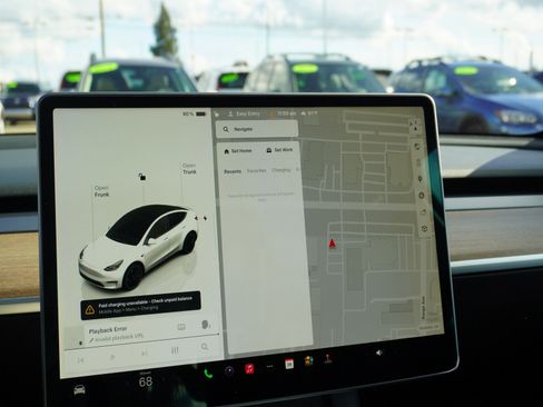 Used 2022 Tesla Model Y Performance image 26