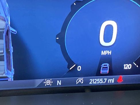 Used 2025 Ford F150 XLT w/ Equipment Group 301A Standard AWD/4WD image 33