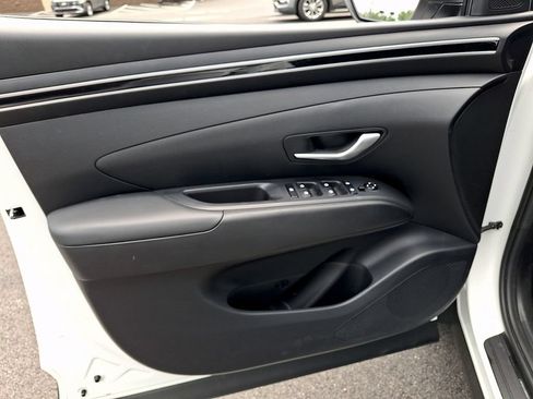 Used 2024 Hyundai Tucson SE AWD/4WD image 19
