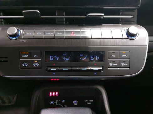 Certified 2025 Hyundai Kona SEL image 20