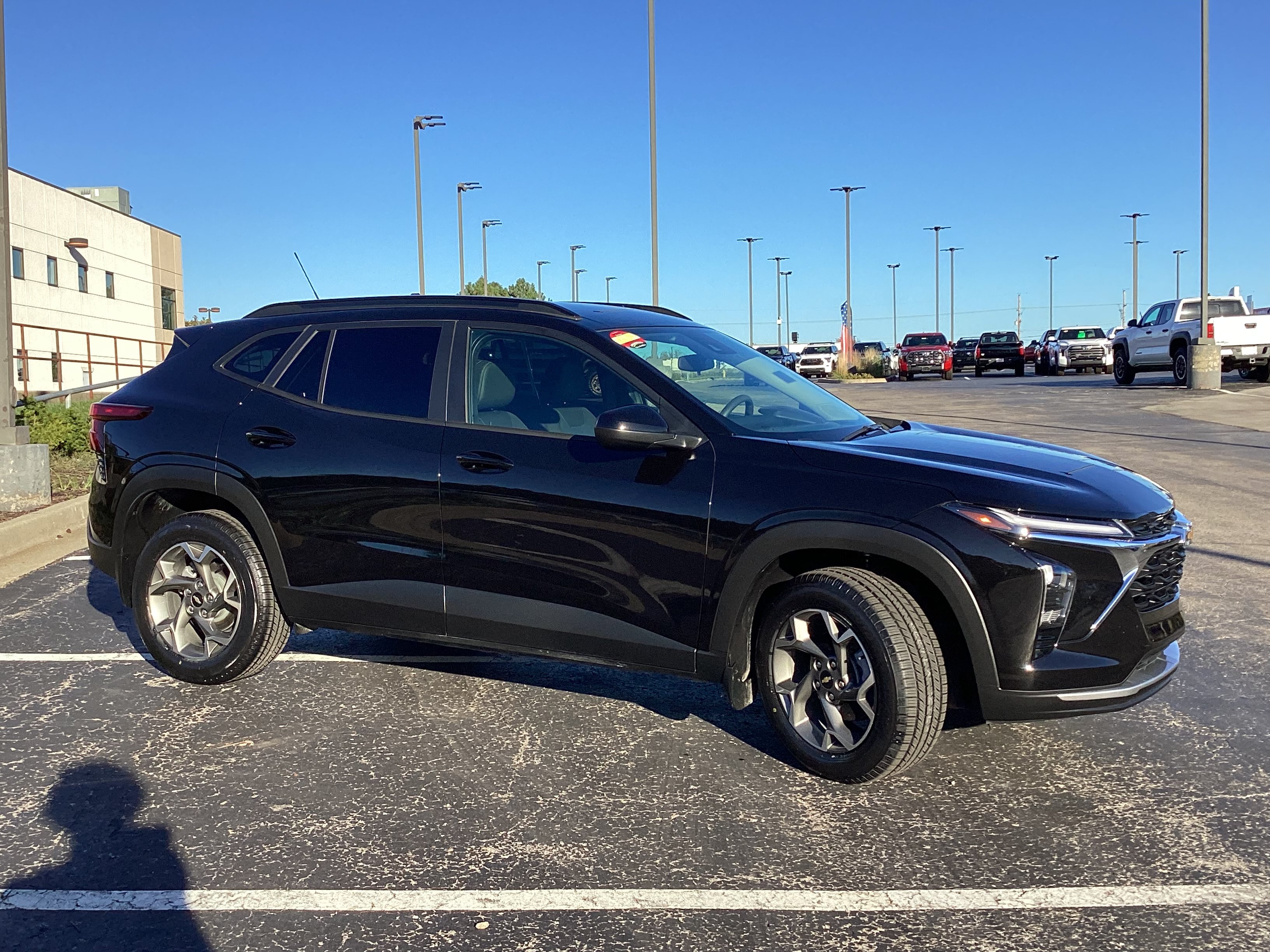Used 2026 Chevrolet Trax LT FWD image 16