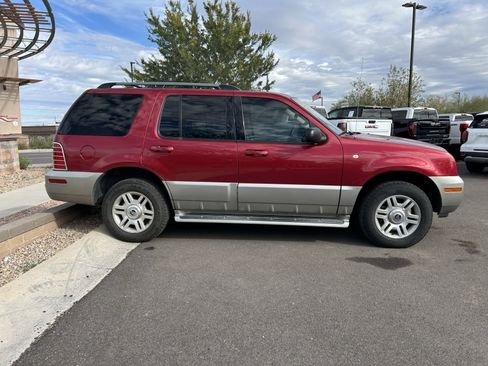 Used 2003 Mercury Mountaineer Base image 2