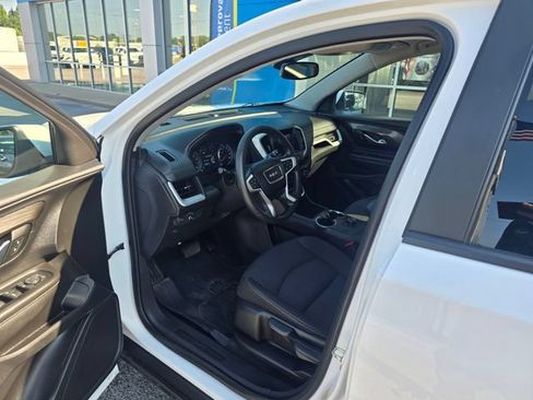 Used 2023 GMC Terrain SLE w/ LPO, Floor Liner Package AWD/4WD image 11