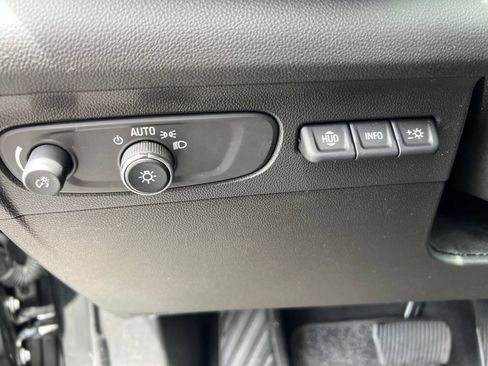 Used 2023 Buick Envision Avenir FWD image 13