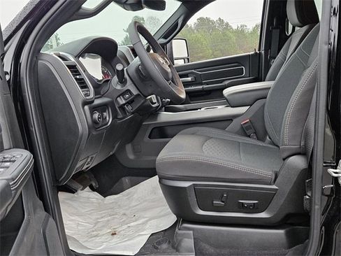 New 2025 RAM 2500 Big Horn image 6