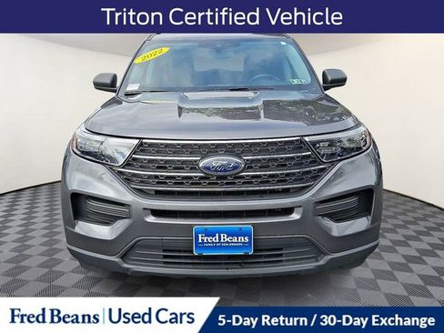 Used 2022 Ford Explorer XLT w/ Class IV Trailer Tow Package image 2