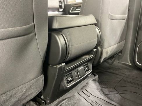 Used 2022 Chevrolet Silverado 1500 LT image 18