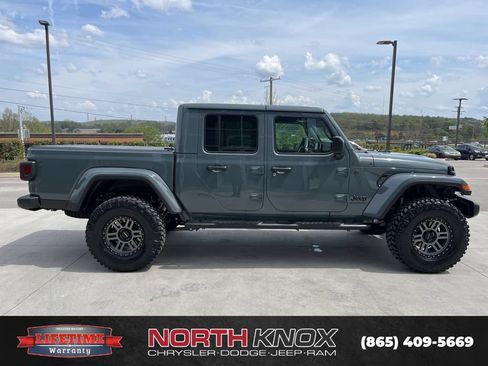 New 2026 Jeep Gladiator Sport AWD/4WD image 21