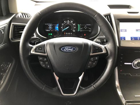 Used 2020 Ford Edge Titanium w/ Class II Trailer Tow Package AWD/4WD image 18