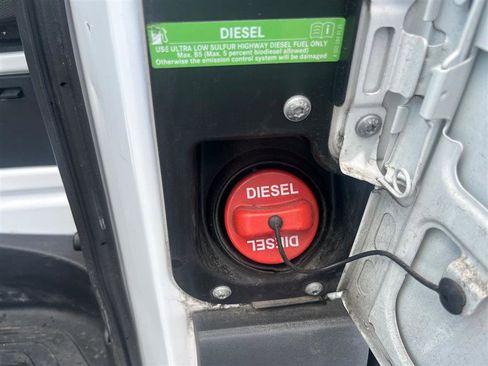 Used 2022 Mercedes-Benz Sprinter 2500 image 13