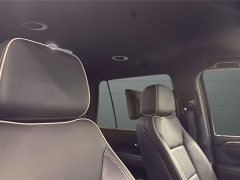 Used 2024 Chevrolet Tahoe Premier w/ Advanced Technology Package image 41