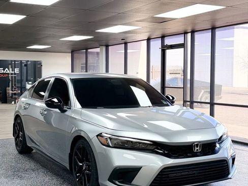 Used 2022 Honda Civic Sport image 5