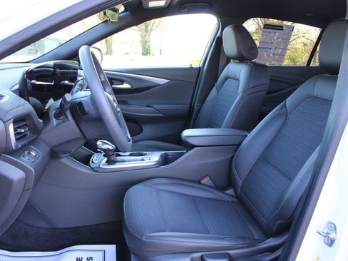 Used 2024 Buick Envista Preferred FWD image 14