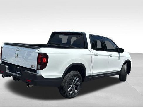 Certified 2023 Honda Ridgeline Sport image 7