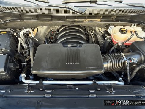 Used 2024 Chevrolet Suburban RST w/ Luxury Package AWD/4WD image 38