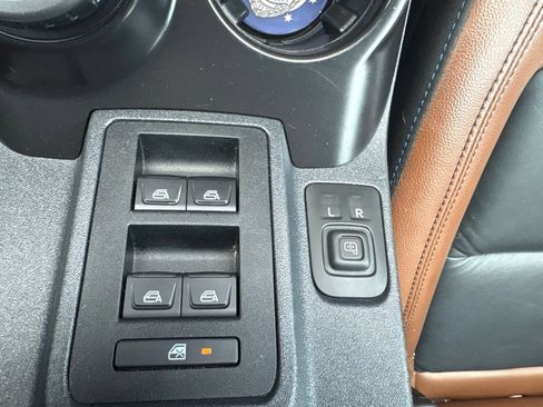 Used 2024 Ford Bronco Outer Banks AWD/4WD image 21