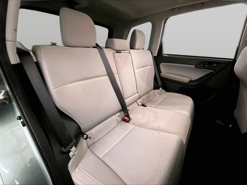 Used 2018 Subaru Forester 2.5i Premium w/ All-Weather Package AWD/4WD image 26