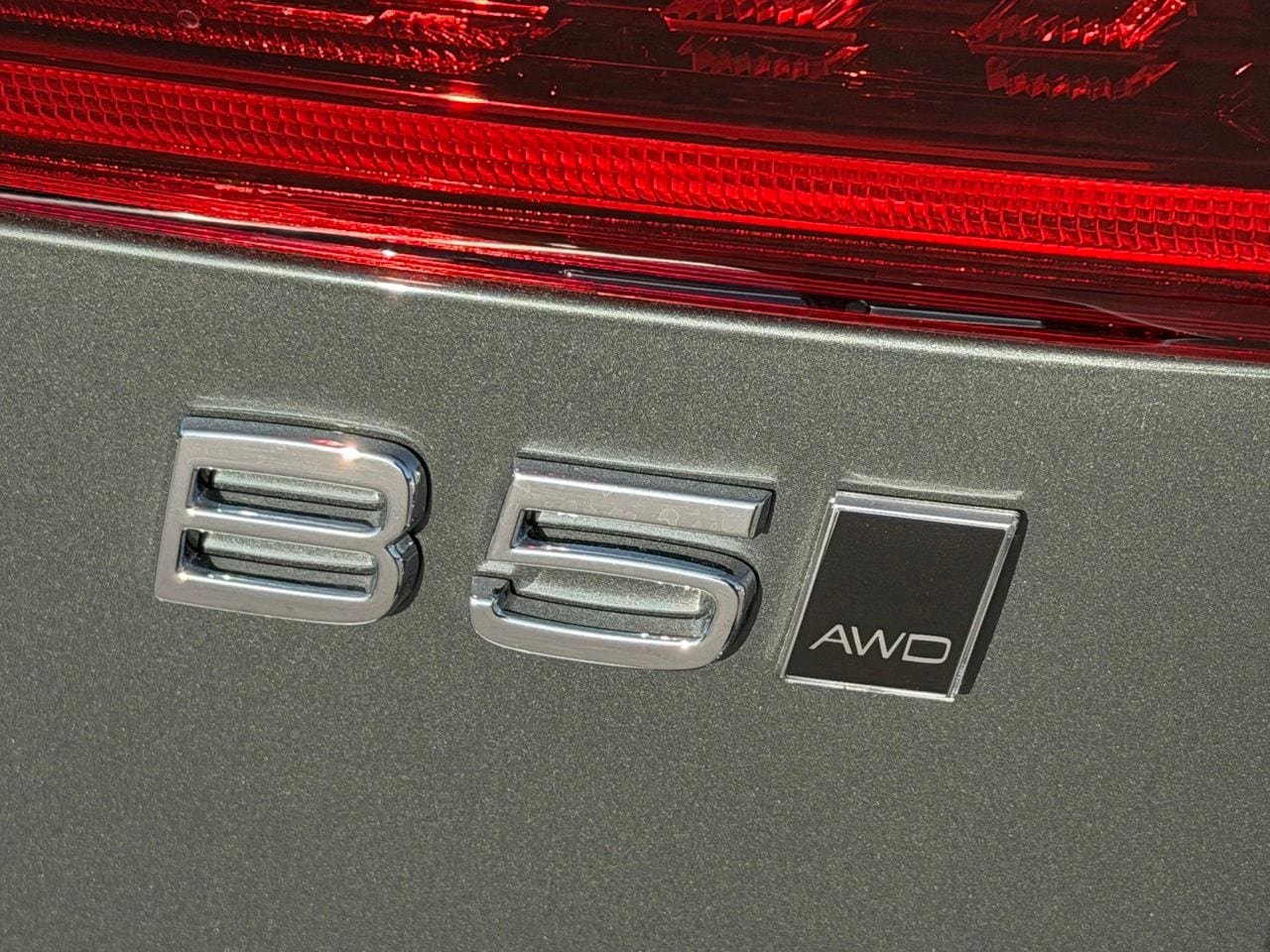 New 2027 Volvo XC60 B5 Ultra AWD/4WD image 6