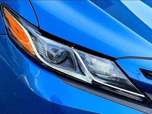 Used 2018 Toyota Camry SE w/ Audio Package FWD image 28