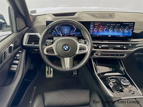 Used 2023 BMW X7 xDrive40i w/ Executive Package image 24