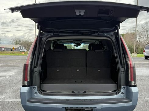 Used 2016 Cadillac Escalade Premium image 44
