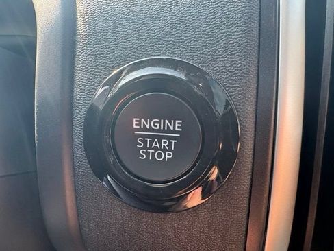 Used 2025 Ford Expedition Active AWD/4WD image 22