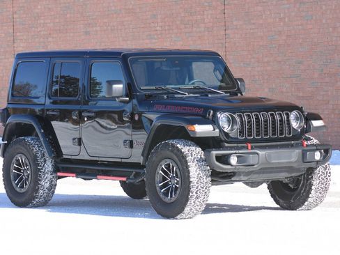 Used 2024 Jeep Wrangler Unlimited Rubicon image 4