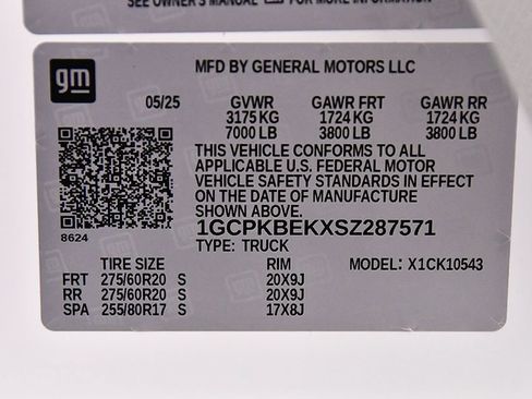 Used 2025 Chevrolet Silverado 1500 Custom w/ Turbomax Blackout Package AWD/4WD image 17
