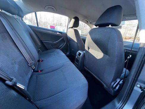 Used 2014 Volkswagen Jetta S image 10