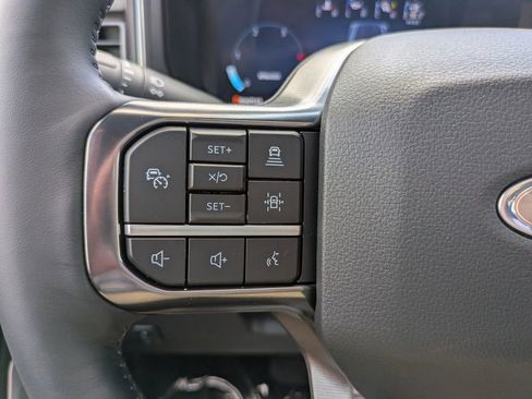 New 2025 Ford F250 Platinum w/ FX4 Off-Road Package image 20