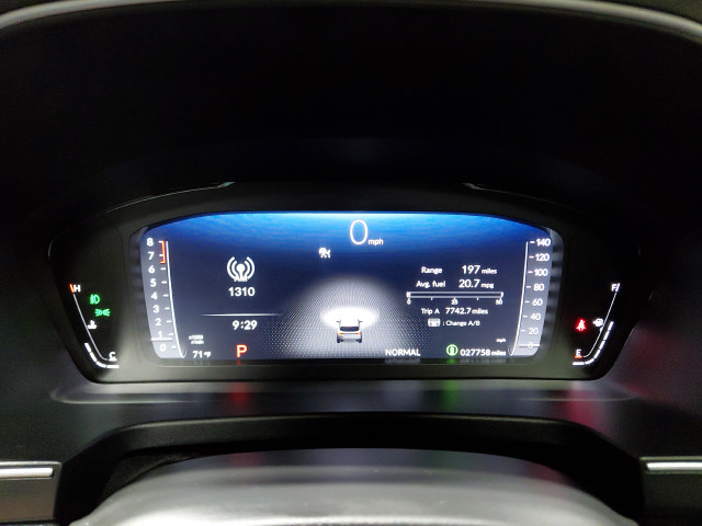 Used 2025 Honda Pilot Elite image 37