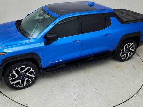 Used 2025 Chevrolet Silverado EV RST image 80