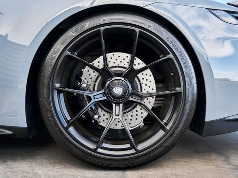 Used 2023 Porsche 911 GT3 w/ Chrono Package RWD image 19