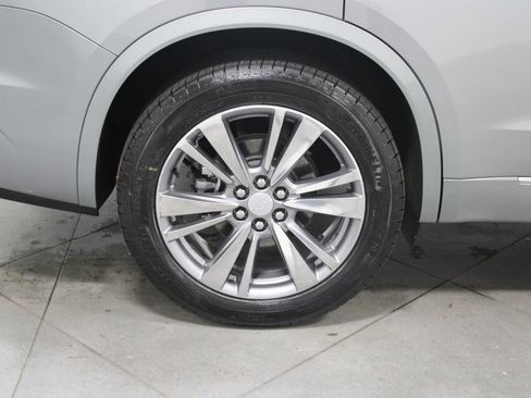 Used 2025 Cadillac XT6 Premium Luxury image 14