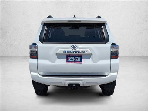 Used 2024 Toyota 4Runner SR5 AWD/4WD image 7
