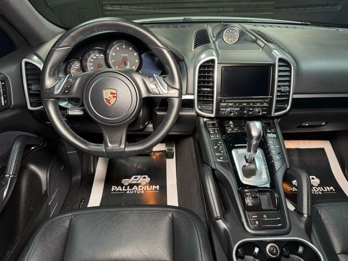 Used 2014 Porsche Cayenne AWD/4WD image 35