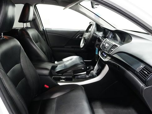 Used 2013 Honda Accord Sport image 9