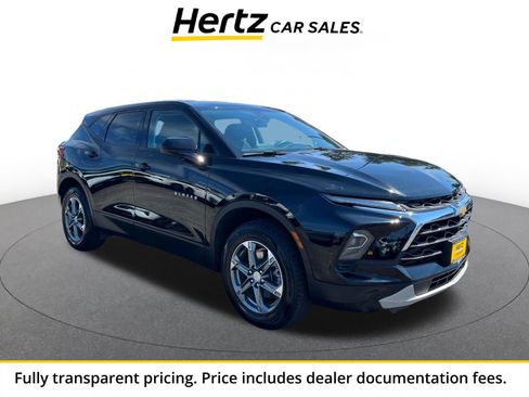 Used 2025 Chevrolet Blazer LT FWD image 1
