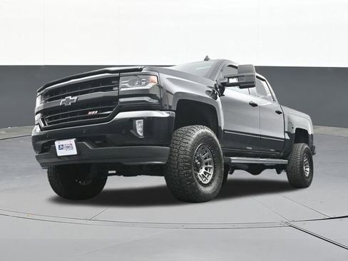 Used 2017 Chevrolet Silverado 1500 LTZ Z71 w/ LTZ Plus Package AWD/4WD image 61