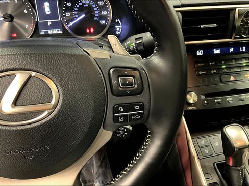 Used 2018 Lexus IS 300 AWD w/ Comfort Package image 12