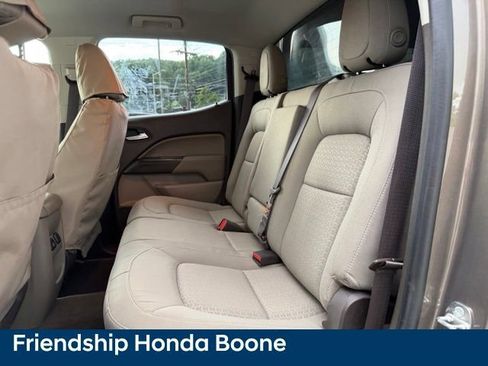 Used 2015 GMC Canyon SLE AWD/4WD image 33